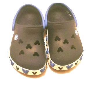 Kid's crocs